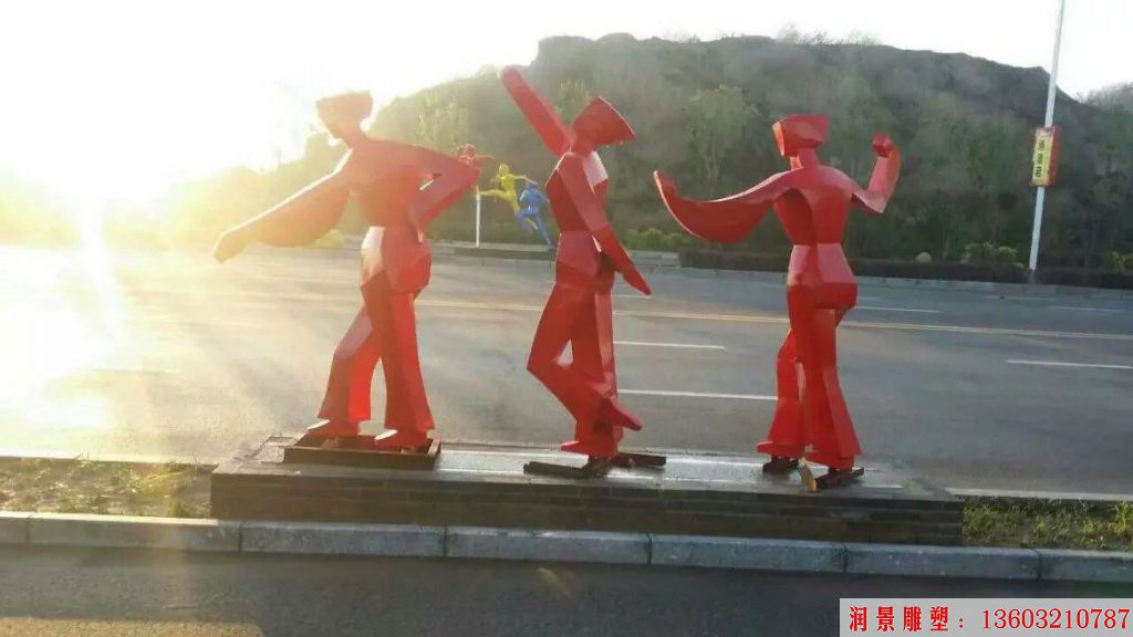 不銹鋼抽象扭秧歌雕塑，人物雕塑