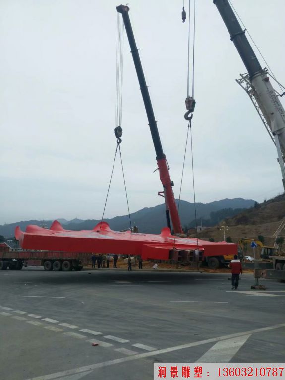 不銹鋼大紅扇子雕塑，扇形雕塑景觀5